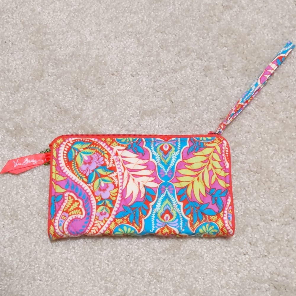 NWT Vera Bradley wristlet